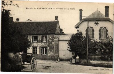 CPA Entrée de FAVEROLLES - Avenue de la Gare (270396)
