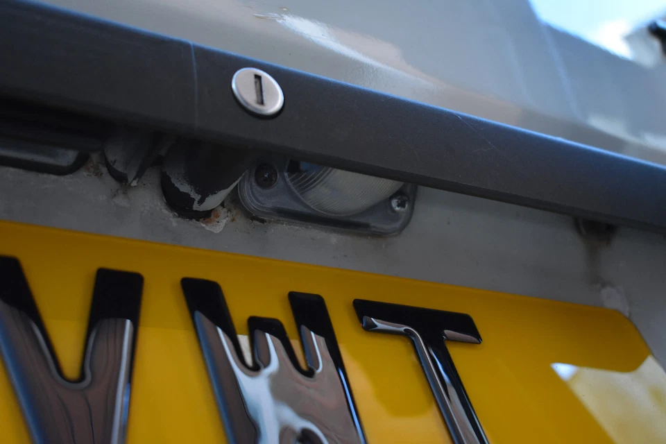 Lámpara de luz LED para matrícula VW T4 Multivan Caravelle Passat Foto 4 de 4