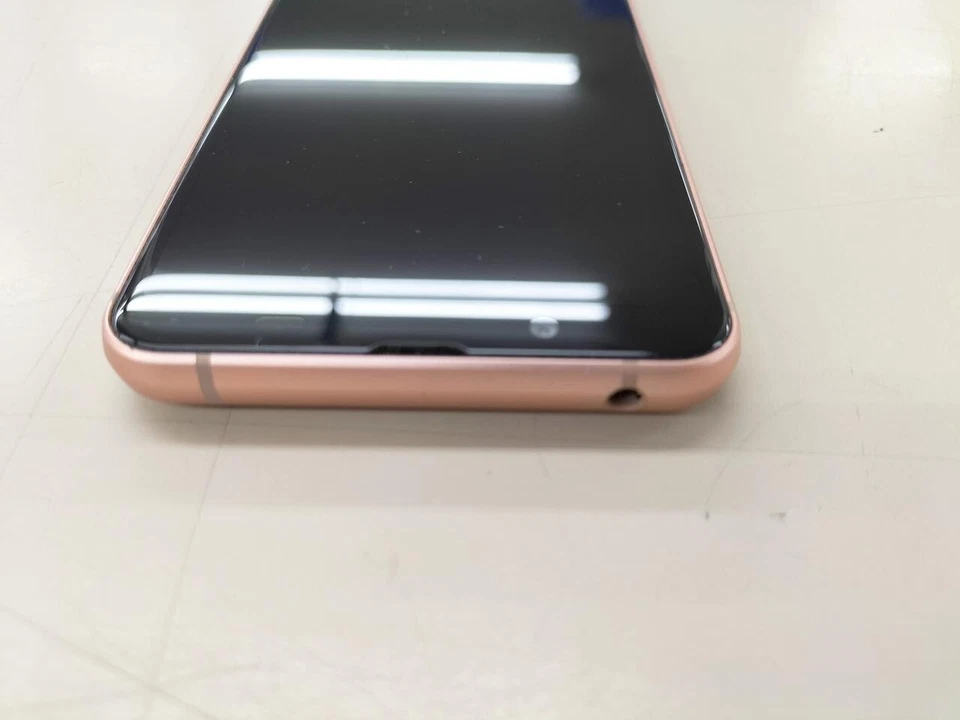 SHARP / AU Model number: AQUOS SENSE3 BASIC (SHV48) Smartphone pink - Image 4 of 4