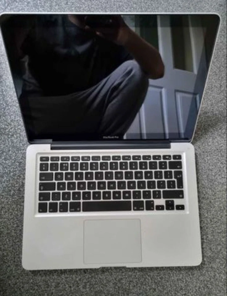 Apple MacBook Pro 13" · i5 4th gen 2.5 GHz · 8GB · 500GB, photo 1 of 5