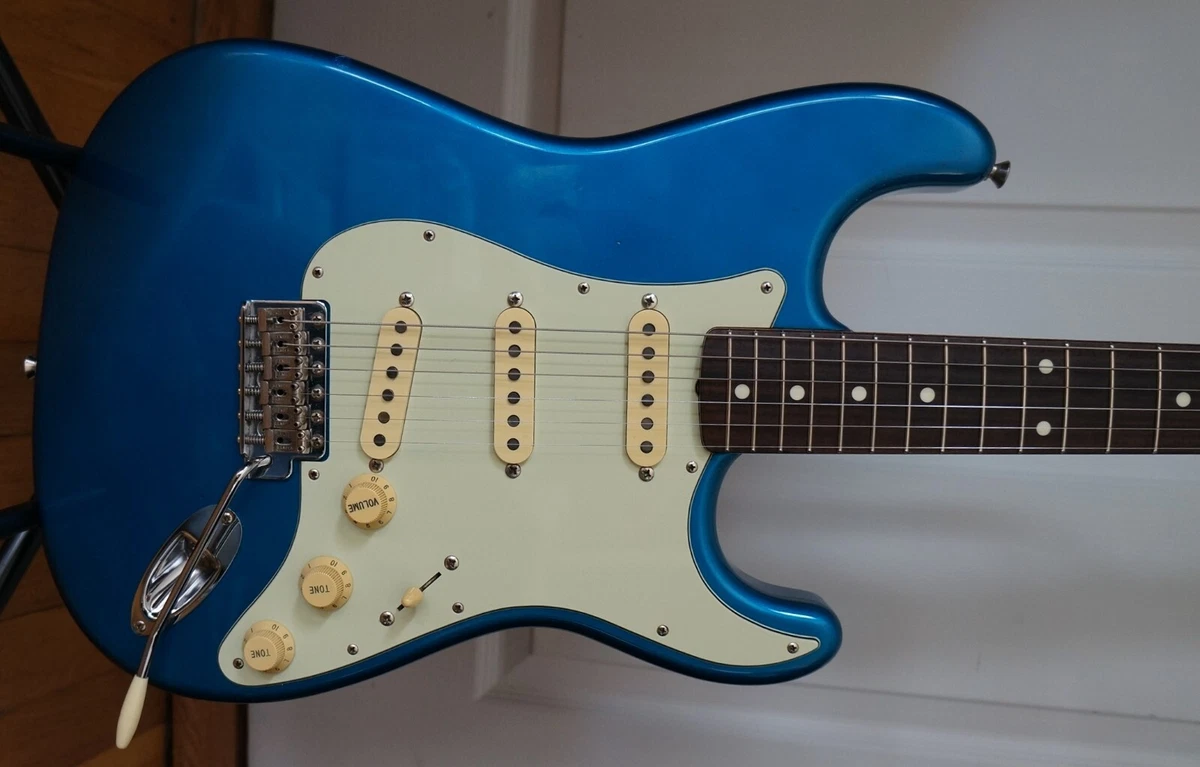 Fender Japan ST-62 Stratocaster Vintage Reissue Lake Placid Blue