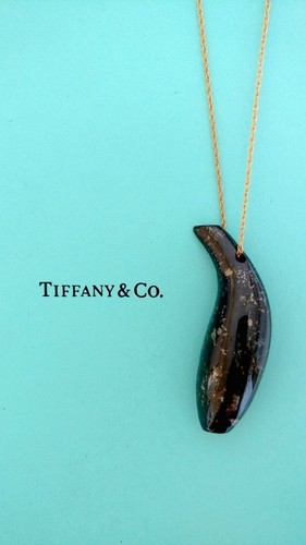 TIFFANY Gehry Jade Fish Pendant - 18k 