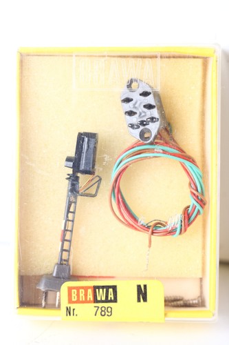BRAWA Pista N 789 Señal Luminosa en EMBALAJE ORIGINAL (328839) | Zustand: Gebraucht