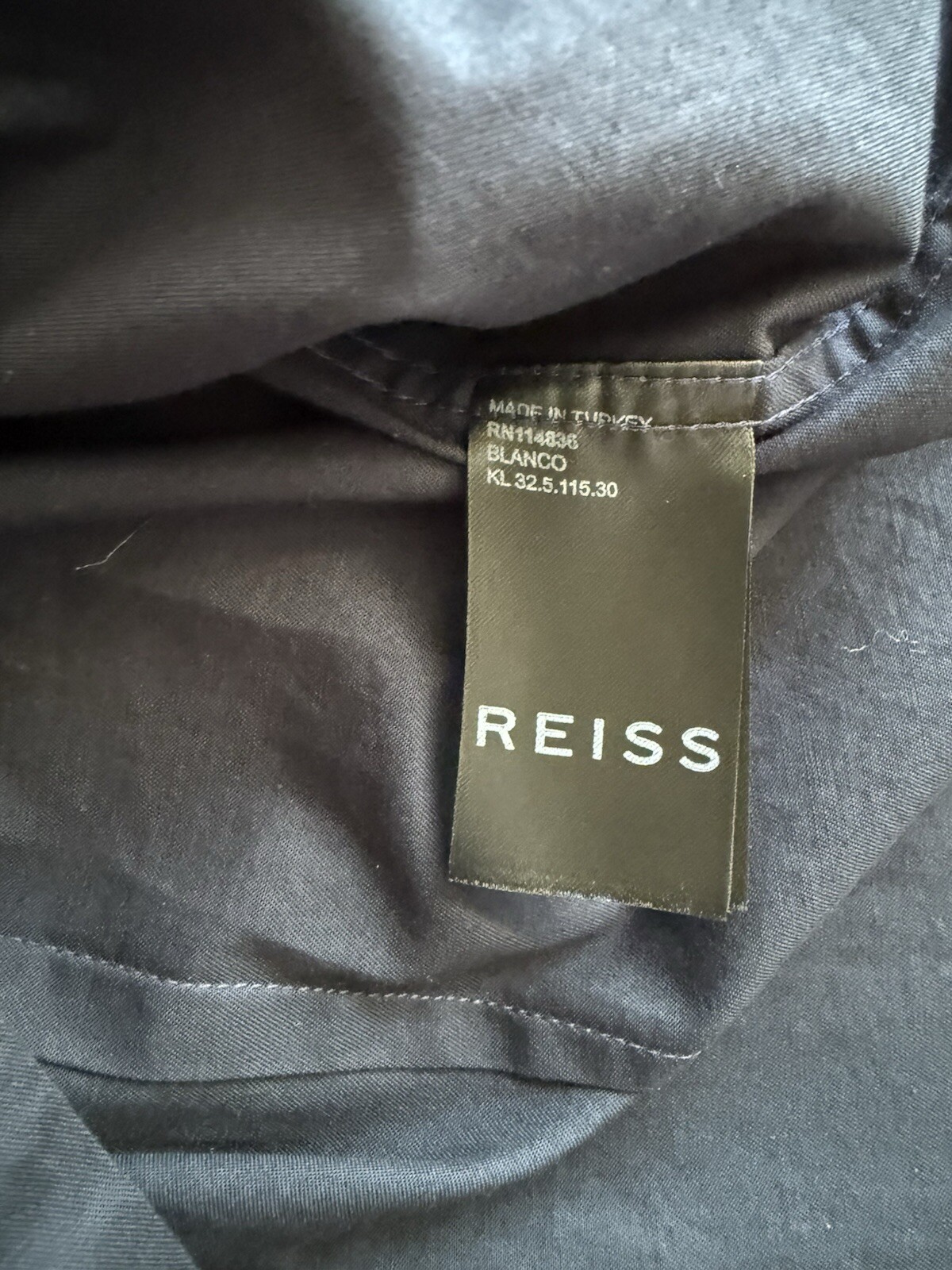 Reiss Blanco Slim Fit Button Down Shirt. Navy. Medium. RRP £75. BNWT. image 9