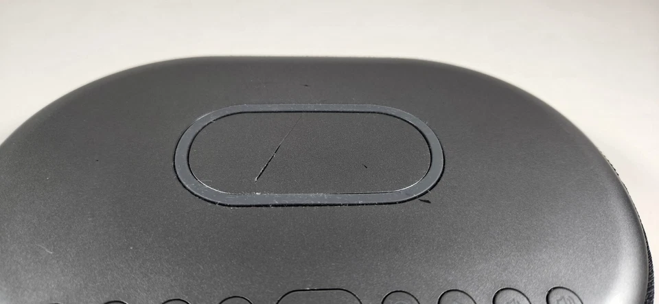 iHome TimeBoost Reloj Despertador Bluetooth con Carga Inalámbrica Negro Foto 3 de 4