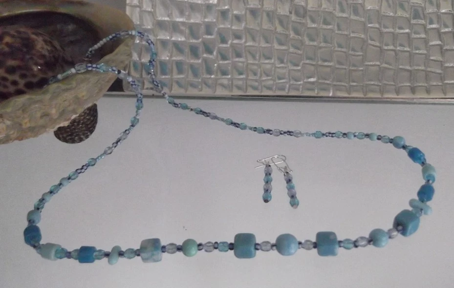 Aqua bead necklace clearance