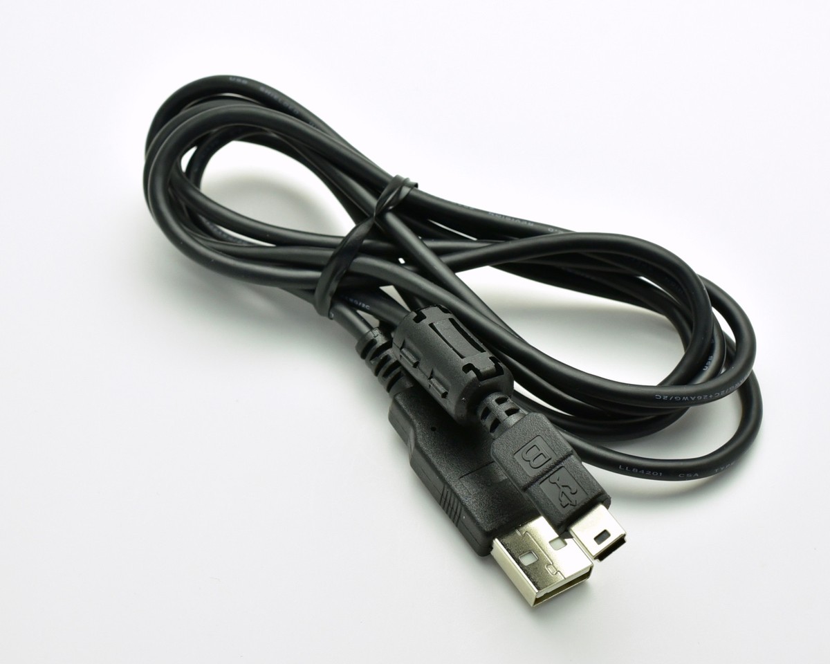 Genuine Nikon UC-E4 USB Cable Part# 25262 5ft D70 D90 D3000 D3100 D7000  (#3112)