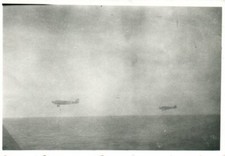 Foto, seconda guerra mondiale. Luftwaffe Odessa/UKR 1942: aerei a./d. Via per...