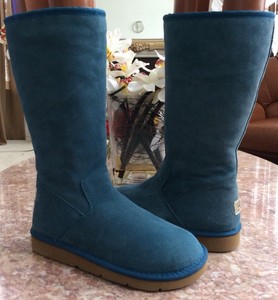 blue leather uggs