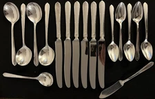 1935 ONEIDA SILVERPLATE BERKELEY SQUARE Lot Of 17 Spoons Knives