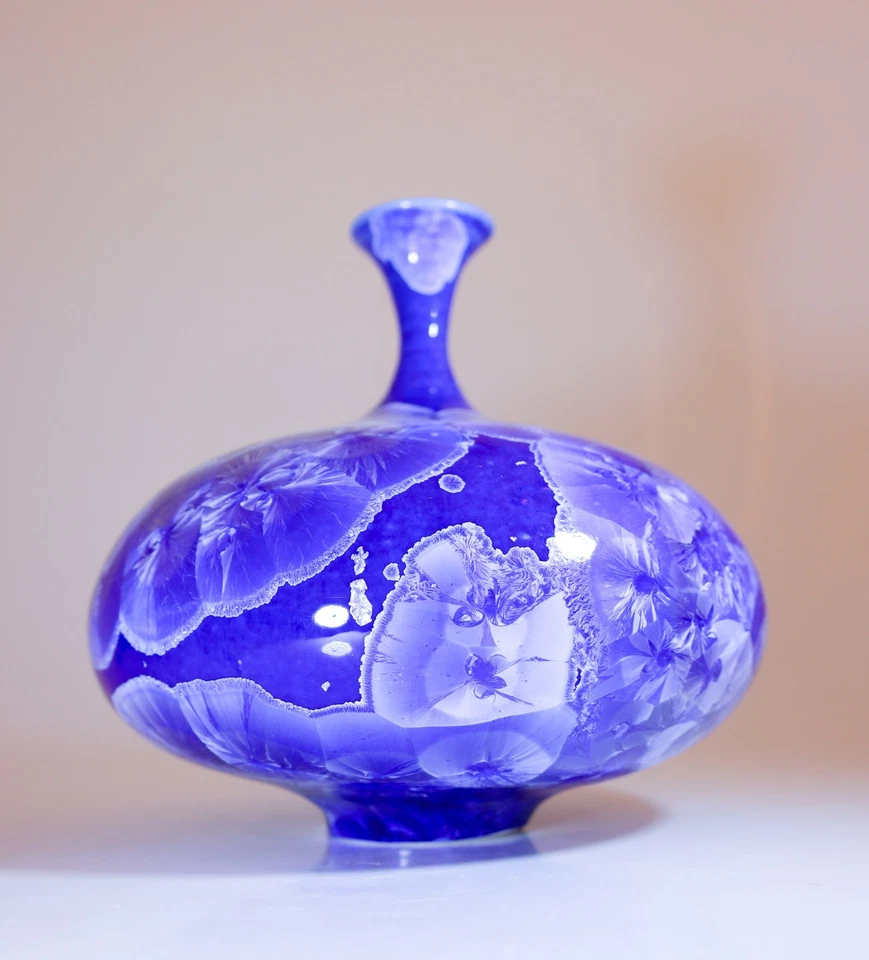 Jarrón de cerámica azul Isak Isaksson esmalte cristalino artista contemporáneo Foto 4 de 4