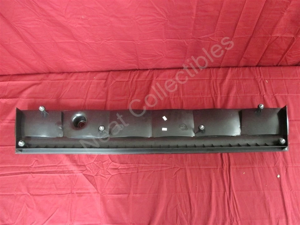 Painel refletor traseiro traseiro Chrysler Concorde Decklid fabricante de equipamento original 1993 - 1997 - Imagem 3 de 4