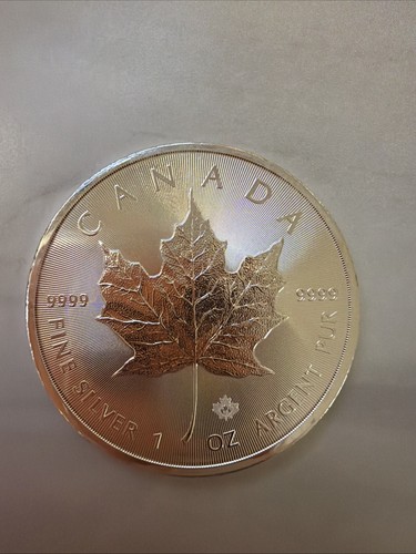 Royal Canadian Mint 2016 Silver Maple Leaf $5 1 oz .9999 with Maple Privy