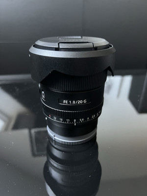 Sony FE 20mm f/1.8 G Ultra-Weitwinkelobjektive