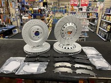 PER AUDI S4 S5 A6 A7 A8 Q7 Q8 SQ5 S7 PASTIGLIE FRENO ANTERIORI POSTERIORI DISCO FORATO A CROCE 