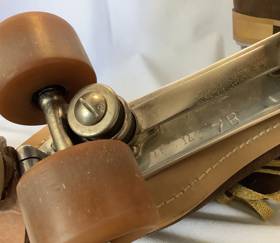 Vintage Norele Roller Skates Sz 10, Zinger Wheels, Suede, Chicago