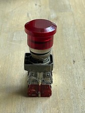 ALLEN BRADLEY RED ILLUMINATED PUSH BUTTON 2-800E-2X01 CONTACT BLOCKS  800E-2D0