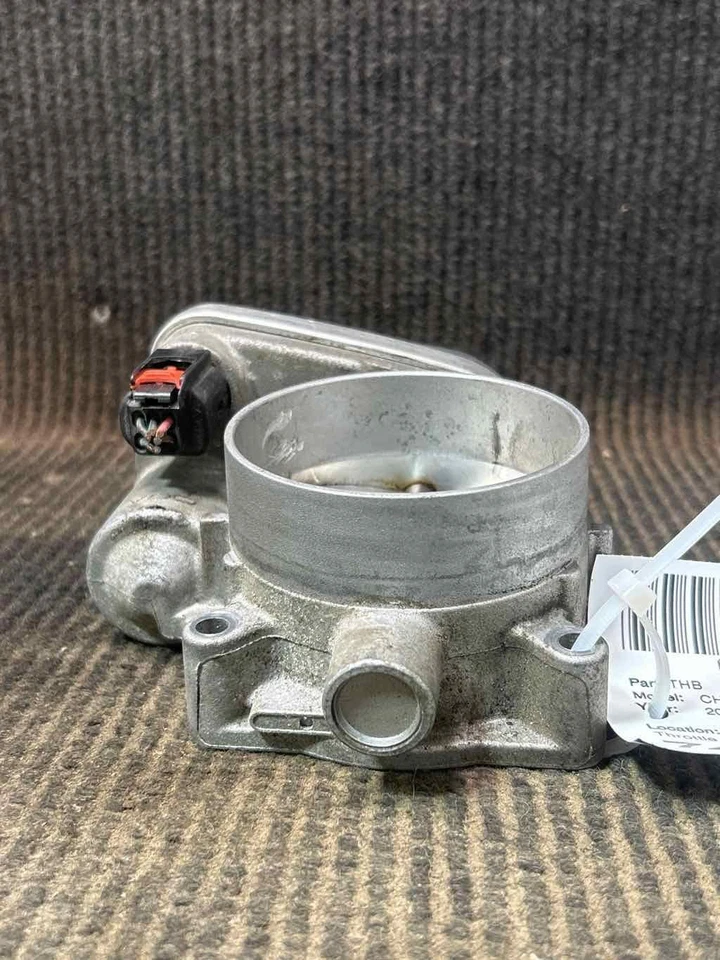 Fits 2005-13 CHRYSLER 300 Throttle Body OEM:4591847AC Foto 2 de 4