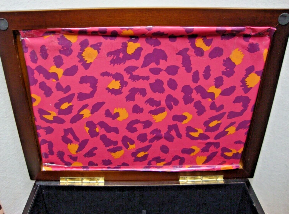 Wooden Storage Box~Girls Keepsake Box/Container~Hinged Lid~Animal Print      260 - Image 3 of 4