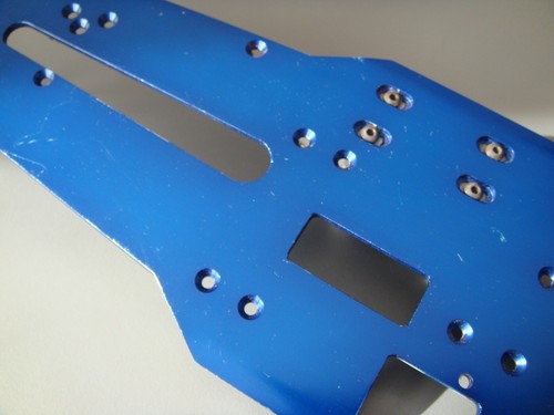 Thunder Tiger TS4-n - 1/10 - Châssis + Support moteur + Support de sauve servo - Imagen 8 de 9