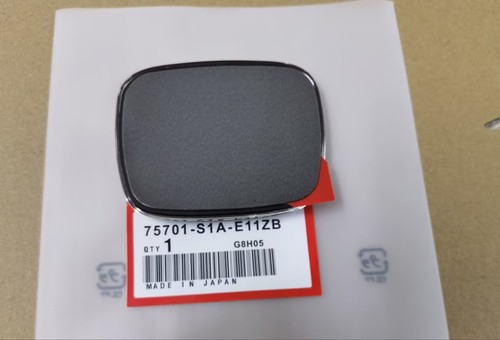 HONDA S2000 99-03 FRONT RED BADGE - GENUINE HONDA main image 0