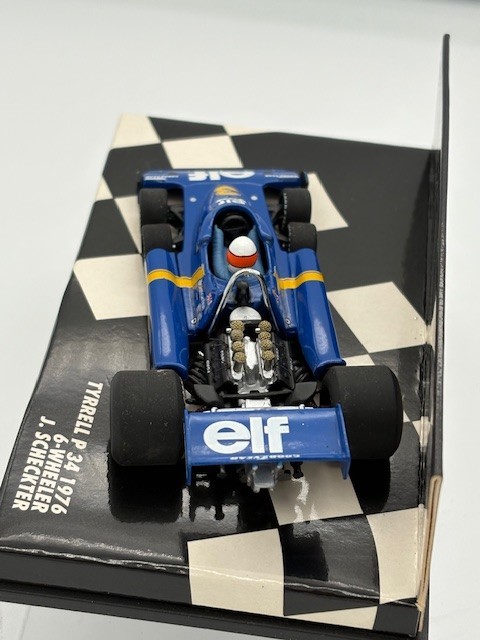 MINICHAMPS 1/43 Tyrrell p34 1976 6 wheeler - Jody Scheckter