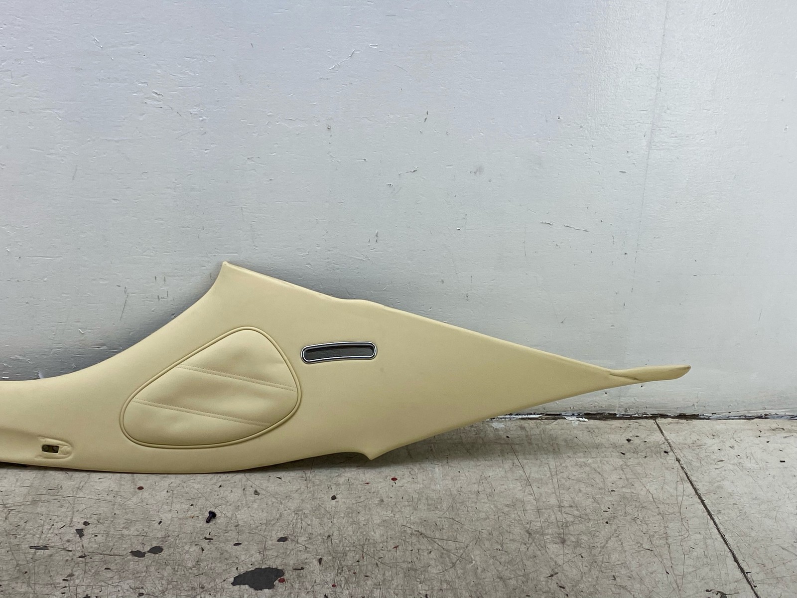 2010-2020 BENTLEY MULSANNE OEM REAR LEFT DRIVER C PILLAR TRIM COVER PANEL *WEAR*
