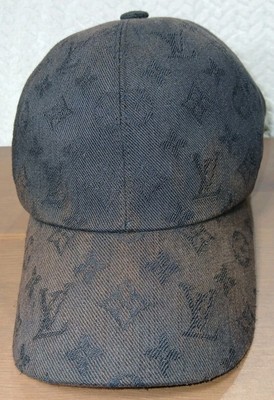 Louis Vuitton M76584 Monogram Essential Black Baseball Cap Used