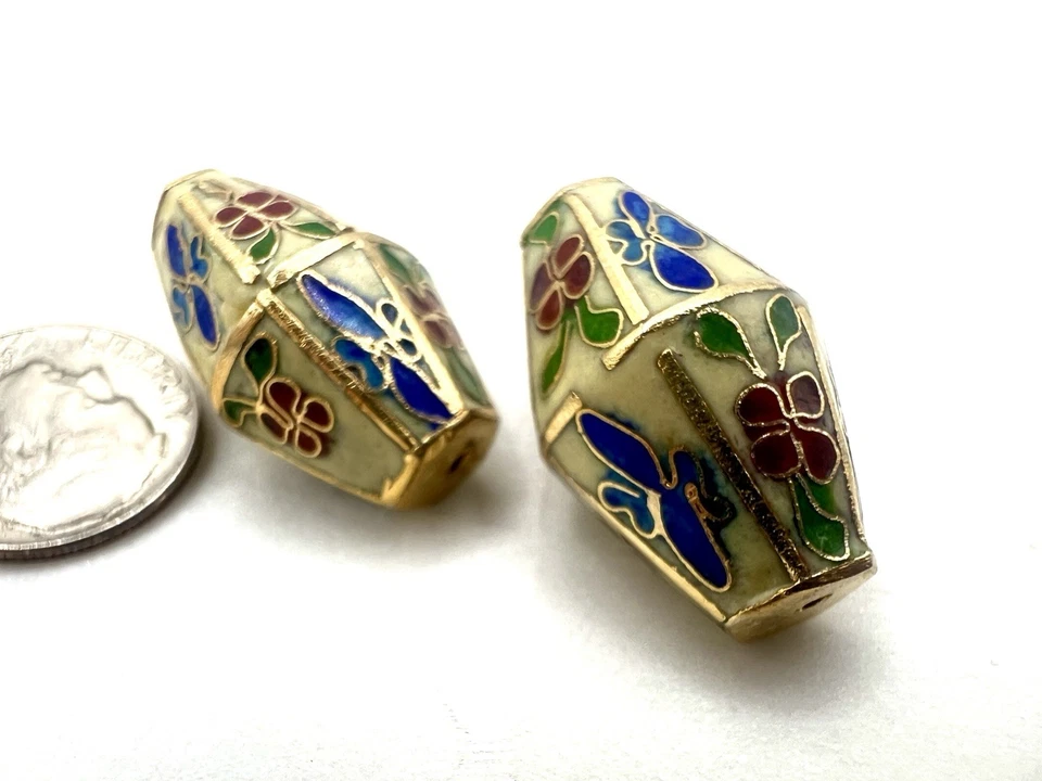 2 cuentas de tubo facetadas vintage ovaladas cloisonné de 6 lados 14x24 mm marfil crema nuevas de stock Foto 3 de 4