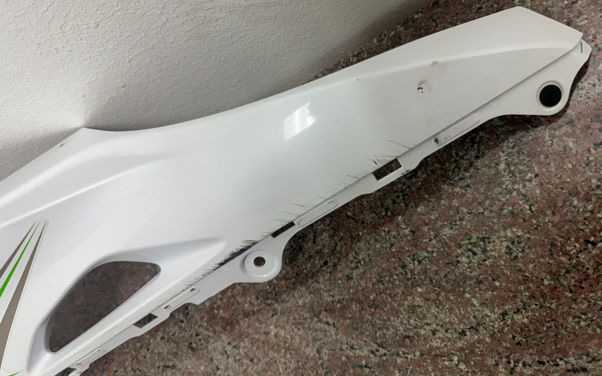 2016-2020 Kawasaki Ninja ZX-10R Left Mid Fairing Side White 2016-2020 Kawasaki Ninja ZX-10R Left Mid Fairing Side White