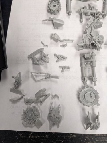 WarBoss On Bike Forgeworld Warhammer 40K 40,000 Works Ork OOP Games Workshop - Picture 3 of 4