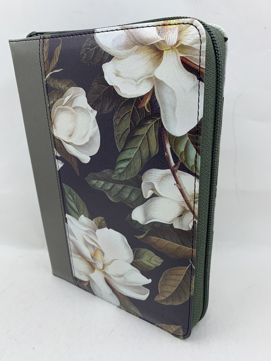 NLT Compact Giant Print Zipper Bible (LeatherLike, Magnolia Sage