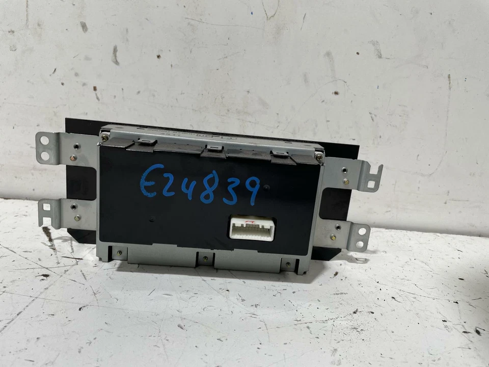 Nissan Maxima Display Cluster J31 02/2002-05/2009 - image 2 of 4