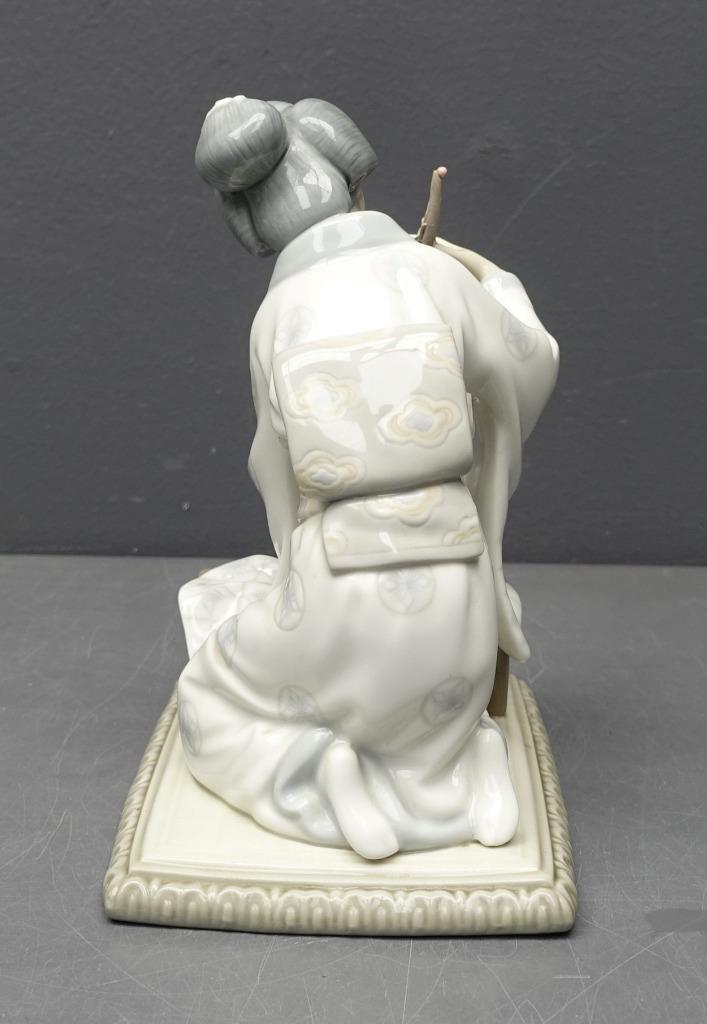 Lladro 840 Japanese Geisha Flowers 8 Lladro 840 Japanese Geisha Flowers 8
