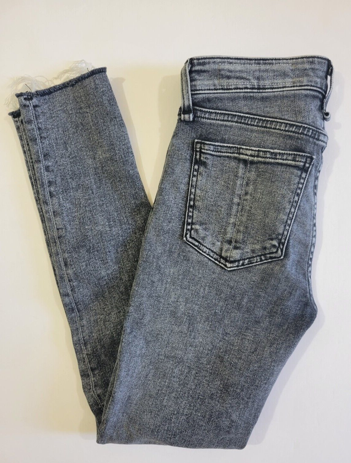 Rag & Bone Cate Mid Rise Skinny Ankle Raw Hem Jean in Black Sage, Grey - Size 24