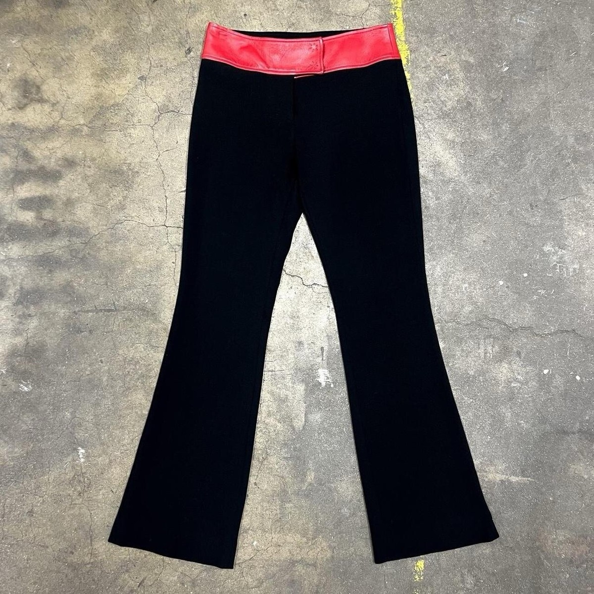 パンツ Dolce & Gabbana Flare Fit Pants 1990s Dolce & Gabbana stretchy knit black flare pants w red