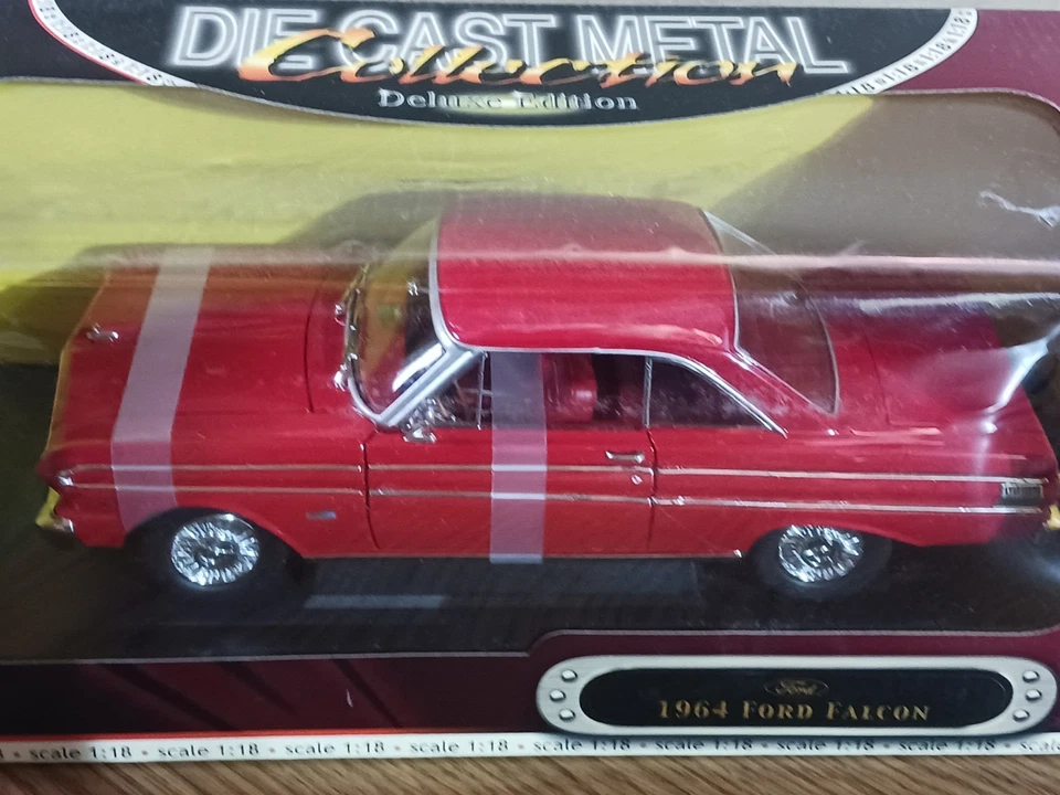 YAT MING: "Ford Falcon 64" Edición Deluxe 1:18 Nuevo en caja - 2005 Foto 3 de 4
