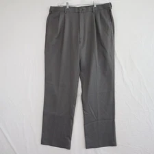 Haggar Pants Mens 38x32 Cool 18 Pro Classic Fit Khaki Business Pleated Gray