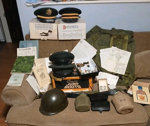 Lot of Vintage Vietnam/ Korean War US Army Uniforms Military Coats Uniform