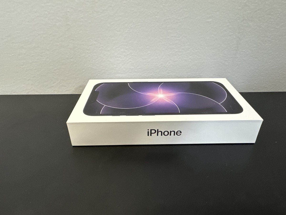 New *Sealed* Apple iPhone 17e 256GB Black Unlocked Worldwide 1Yr