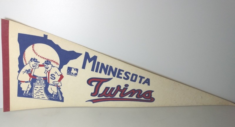 Vintage 1969 Minnesota Twins MLB Baseball Full Size Felt Pennant Old Logo Script