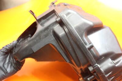 マー　10BOX 22-24 KAWASAKI NINJA ZX10R OEM AIRBOX AIR INTAKE FILTER BOX