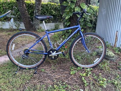 specialized hard rock vintage mountain 