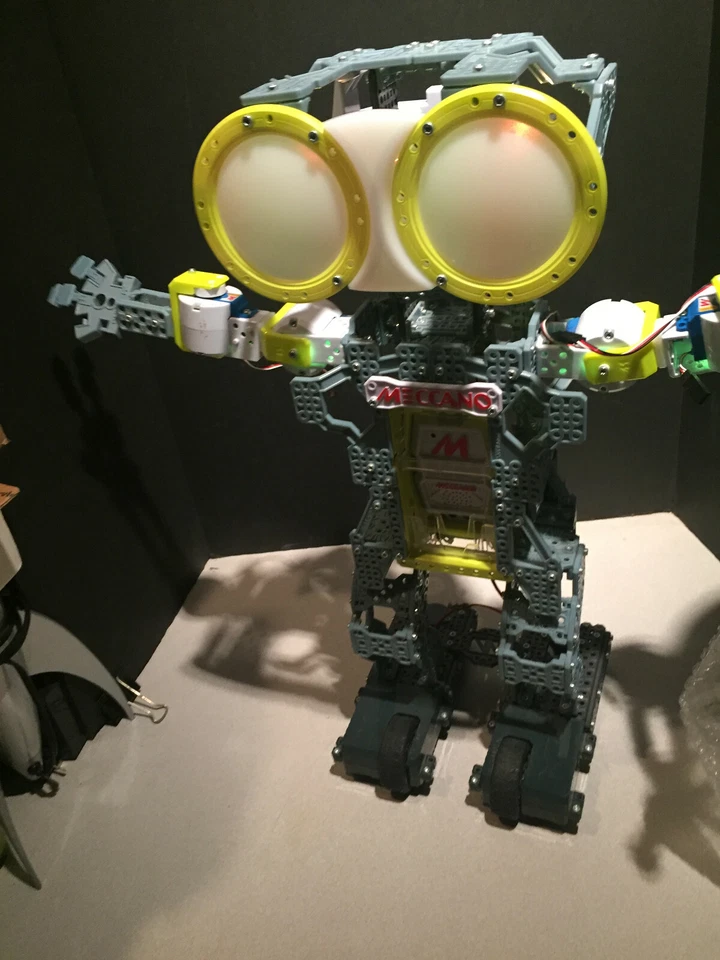 Nice! Meccano Erector Mechanoid G15 Your Own Personal Interactive Robot! - Image 2 of 4