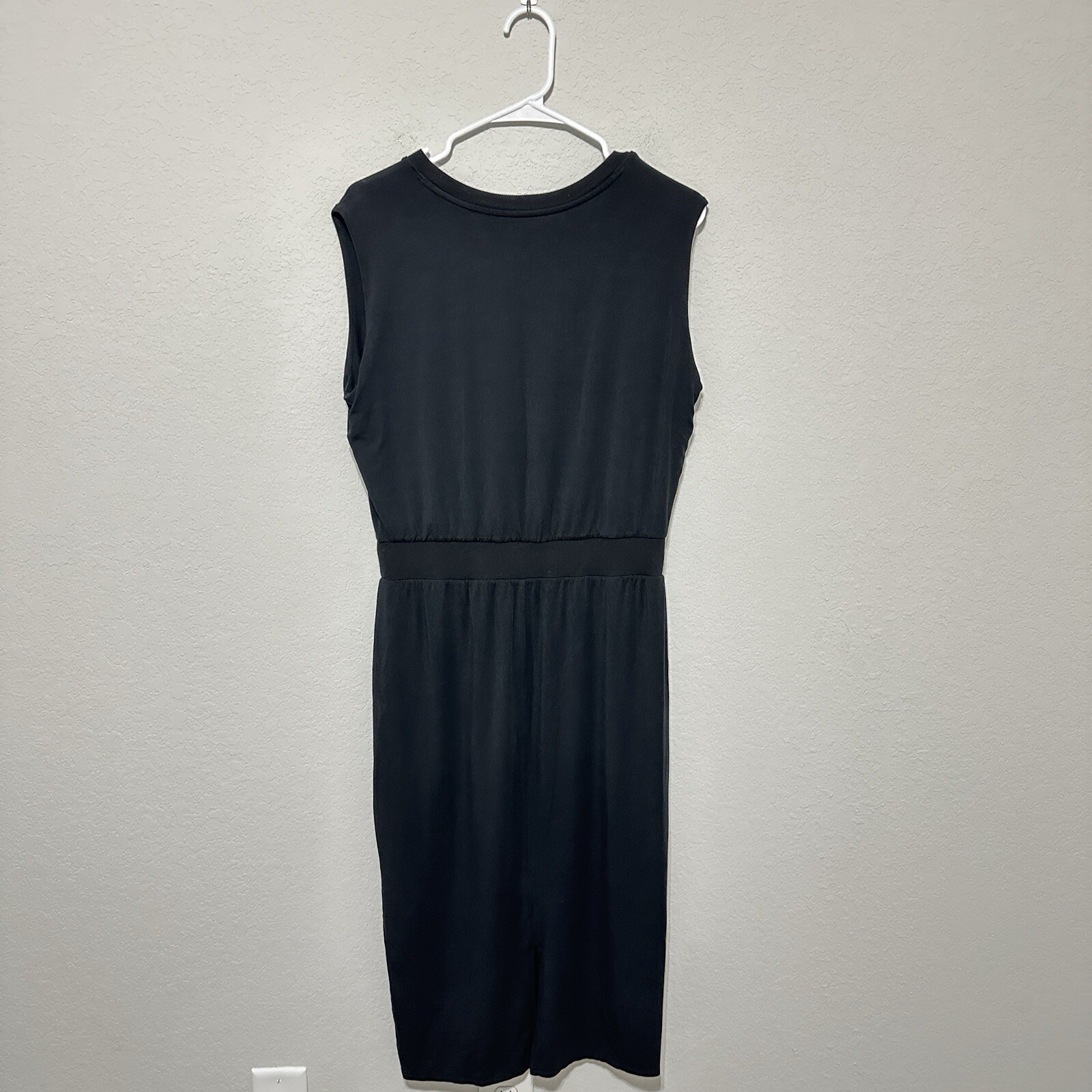 Athleta Santorini Cinch Dress Black Womens Size Medium Midi Stretch Sleeveless
