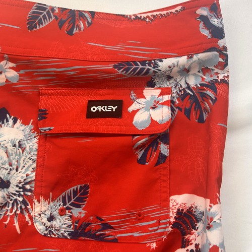 Oakley Men Red Blue Waves Hawaiian Flowers Y2K Polyester Swim Trunks 34 NWoT - Picture 7 of 10