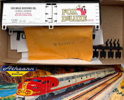 HO GREENWAY PRODUCTS CUSTOM PAINTED BEER REEFER KIT FOX DELUXE LA CROSSE WISCONS
