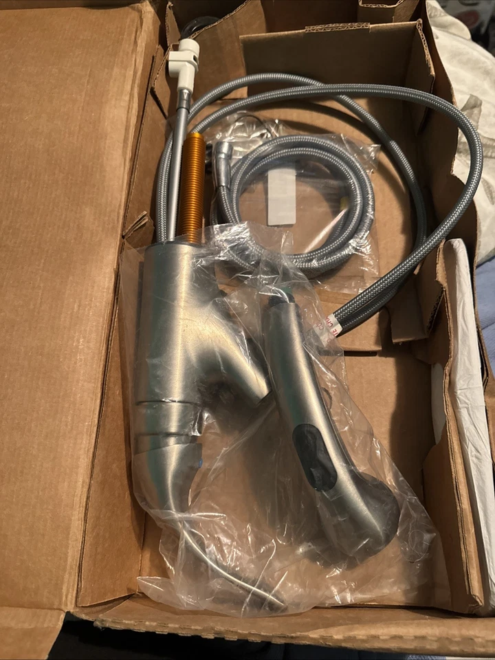 Nuevo Grifo Extraíble Cocina Moen Integra Resistencia a Manchas Acero Inoxidable Cepillado Foto 4 de 4