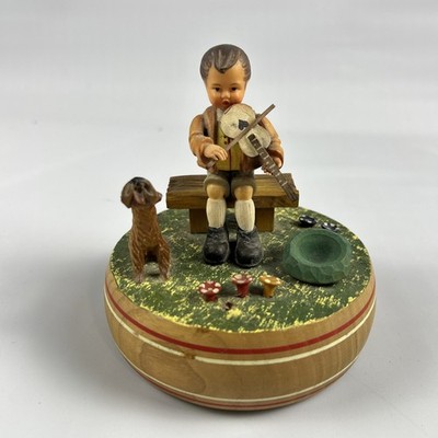 Reuge Vintage Music box,  Boy Playing Fiddle, tune is ''Danny Boy''