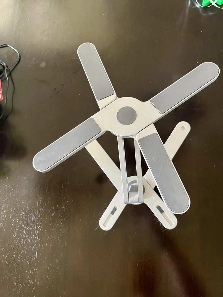 Suporte para laptop dobrável alumínio multibraço suporte para laptop / ajustável - Imagem 3 de 3